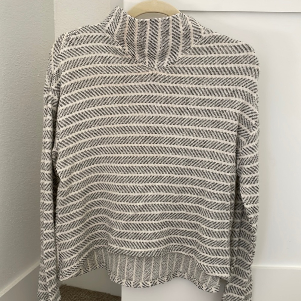 Striped lightweight long sleeve